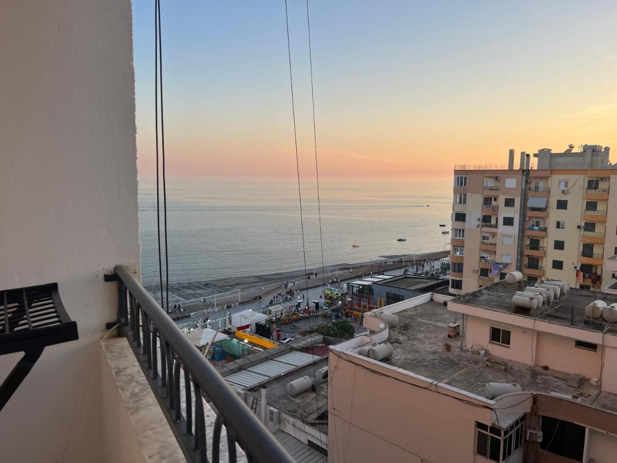 Lungomare Rei'S Apartment Durrës Exterior foto